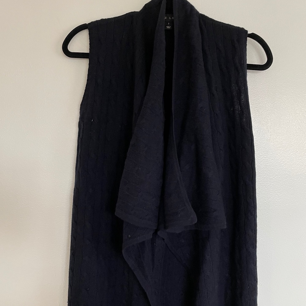 Sleeveless open cashmere cable knit cardigan